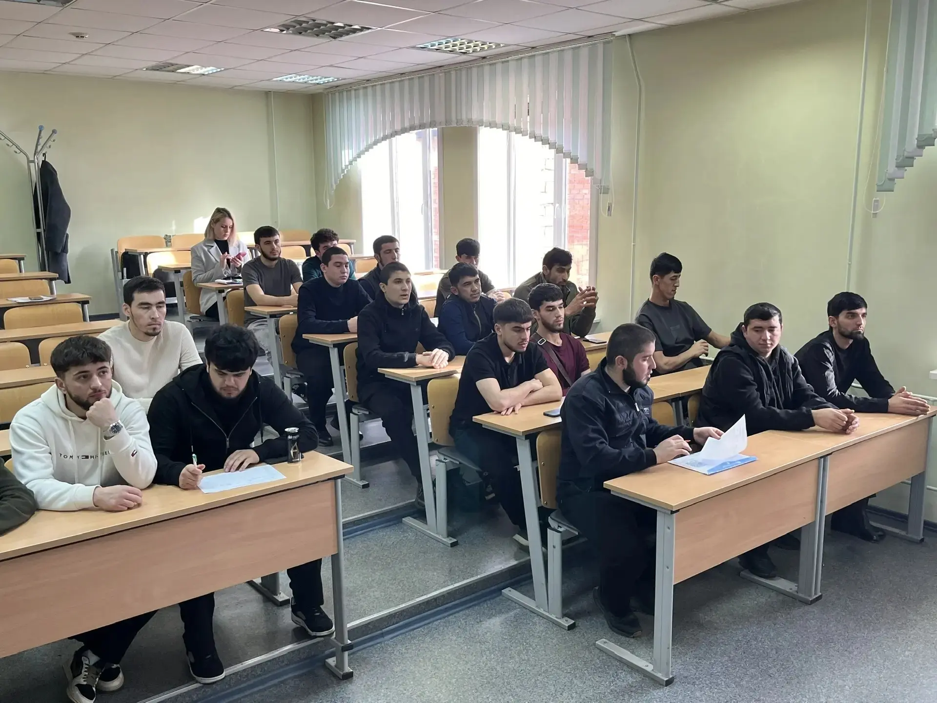 Кадровый центр Иркутской области и БрГУ познакомили иностранных студентов выпускных курсов с программами трудоустройства