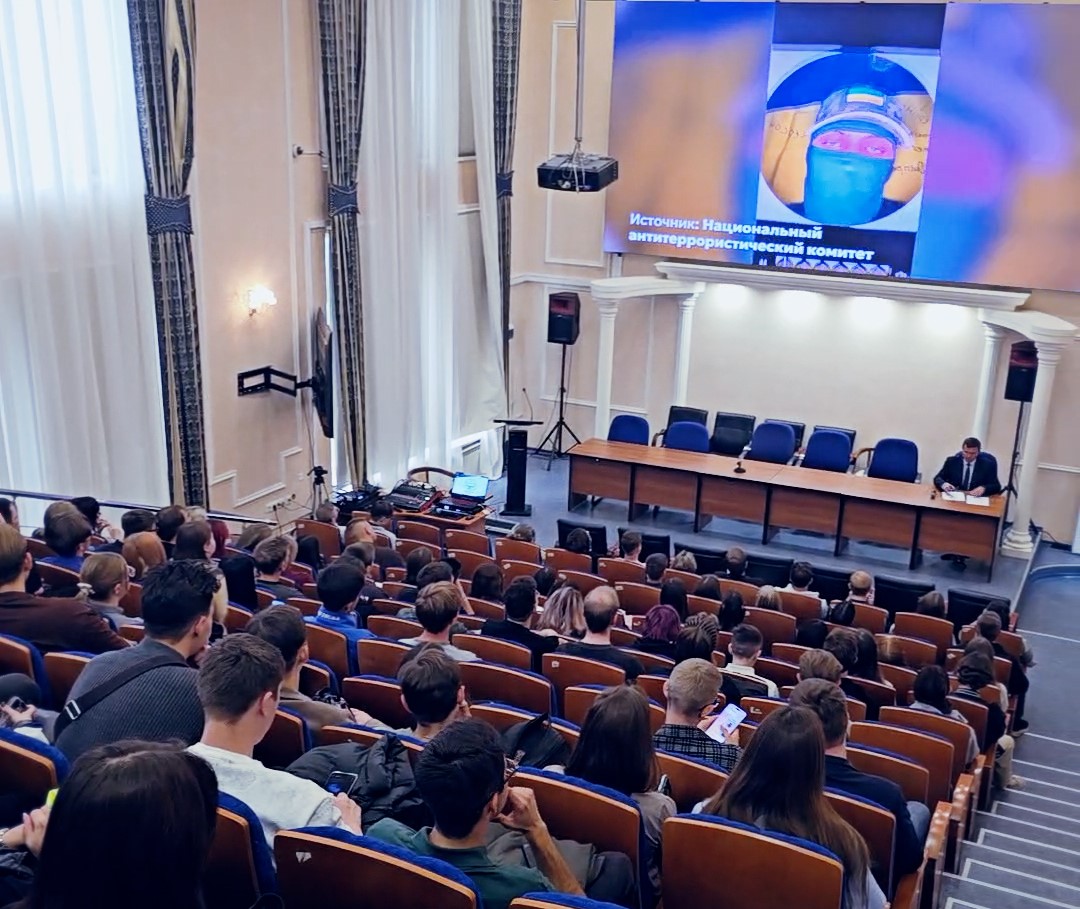 В БрГУ провели встречи, приуроченные ко Дню солидарности в борьбе с терроризмом