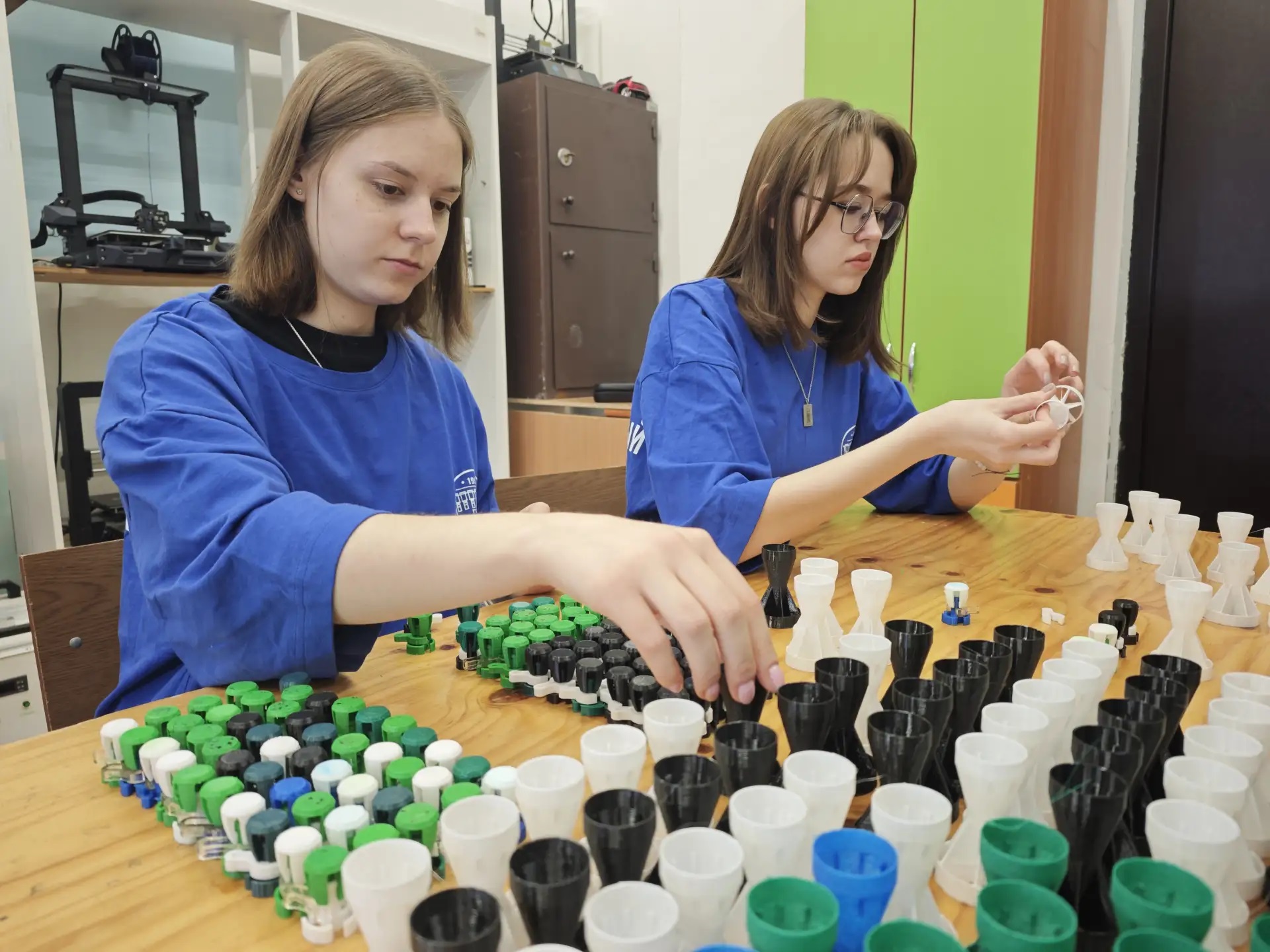 Студенты БрГУ поддерживают бойцов СВО: производство комплектующих для дронов